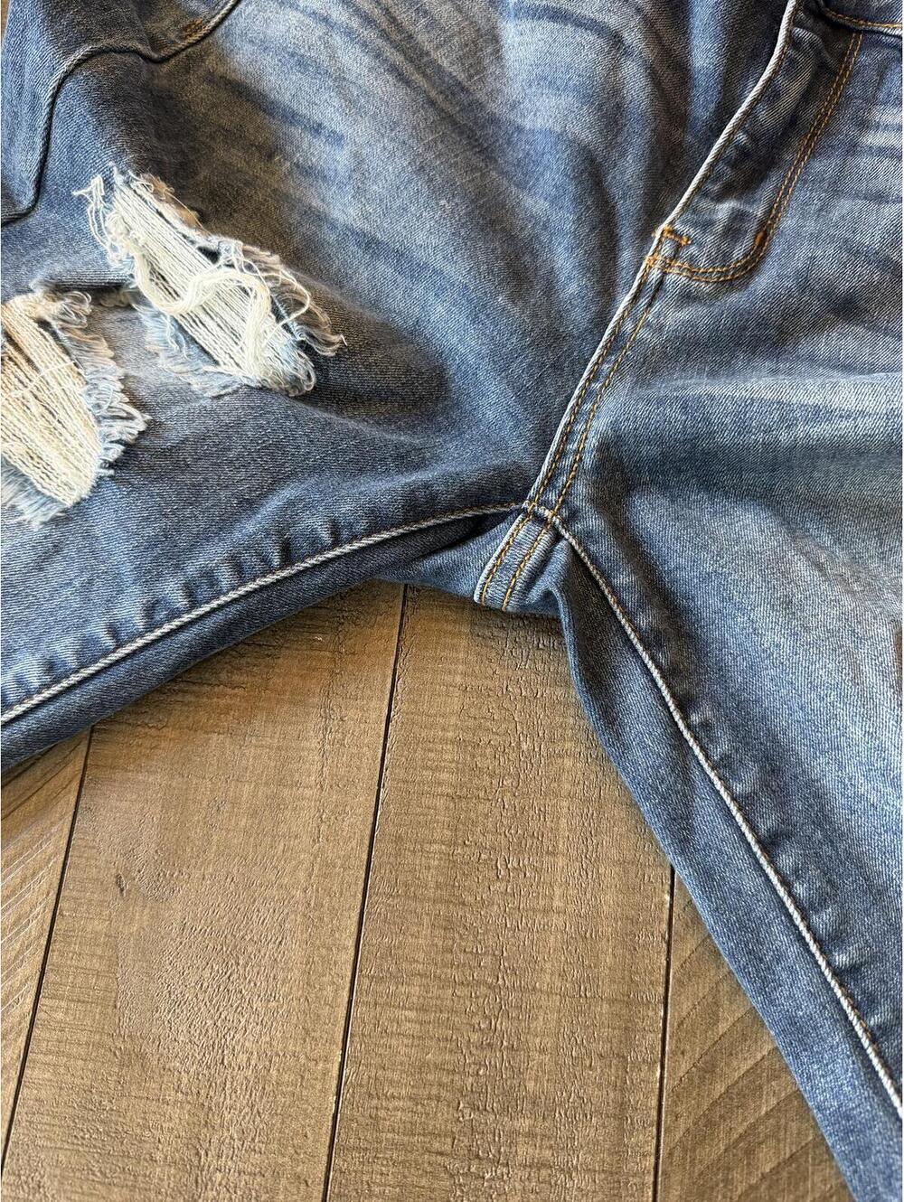 Judy Blue skinny fit distressed jeans - Picture 5 of 9